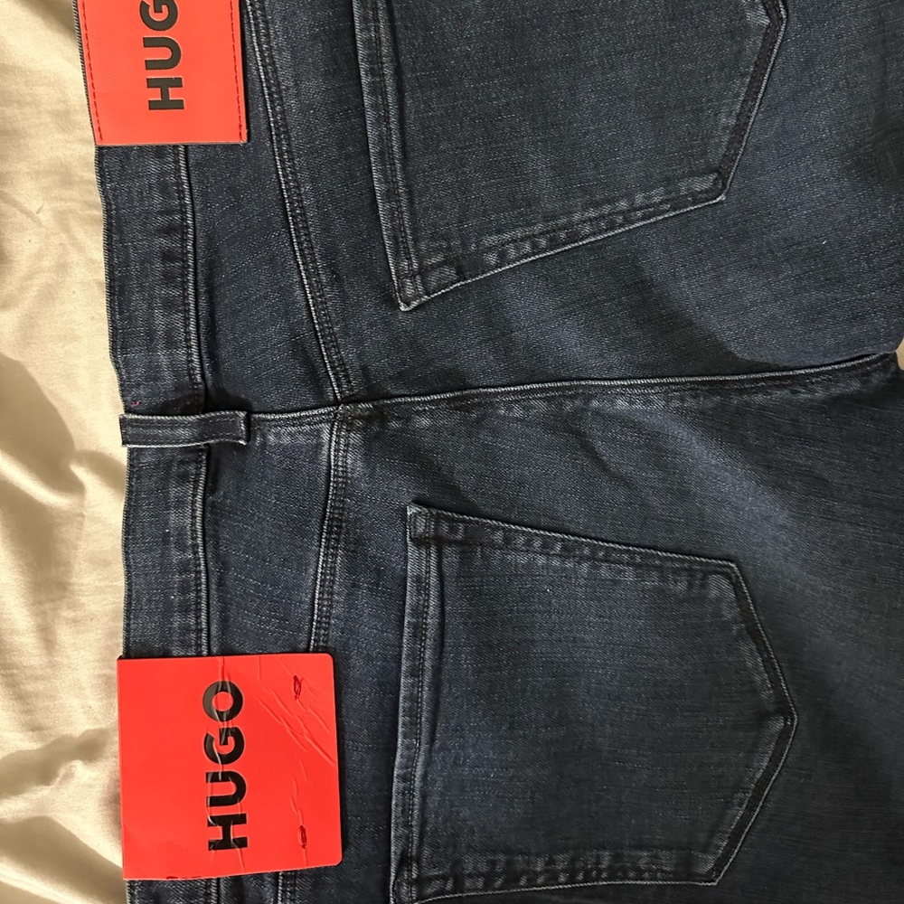 Hugo boss jeans super stylish slim brand new with tags 33